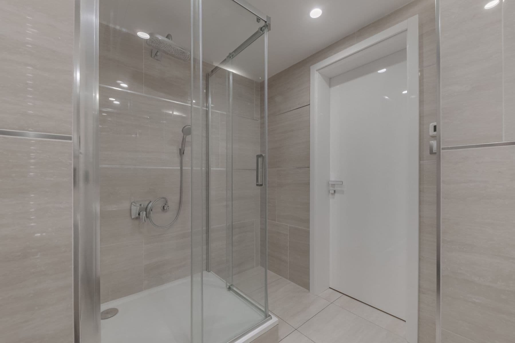 flat to rent, 80 m², Olšanská H, Prague, Prague