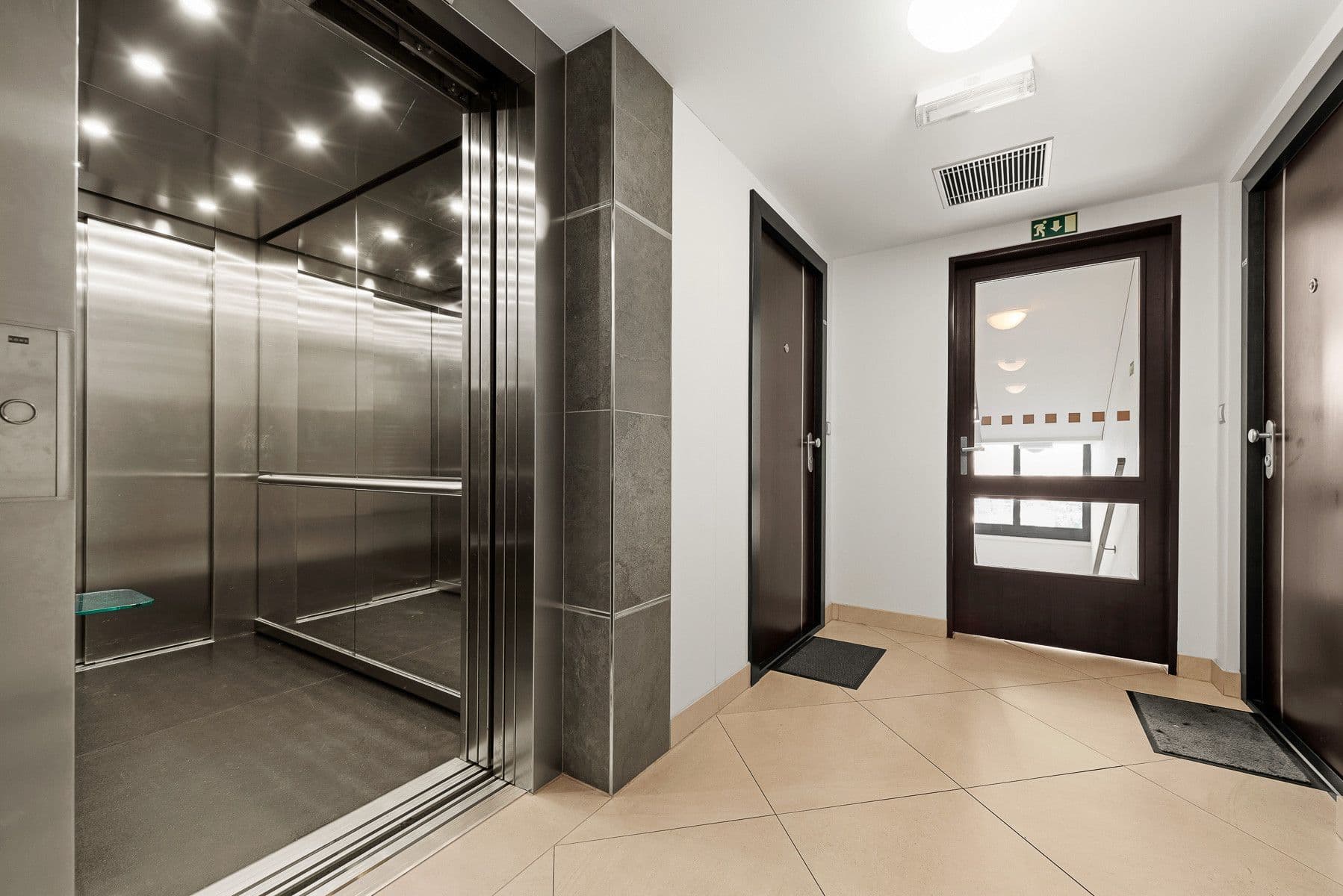 flat to rent, 80 m², Olšanská H, Prague, Prague