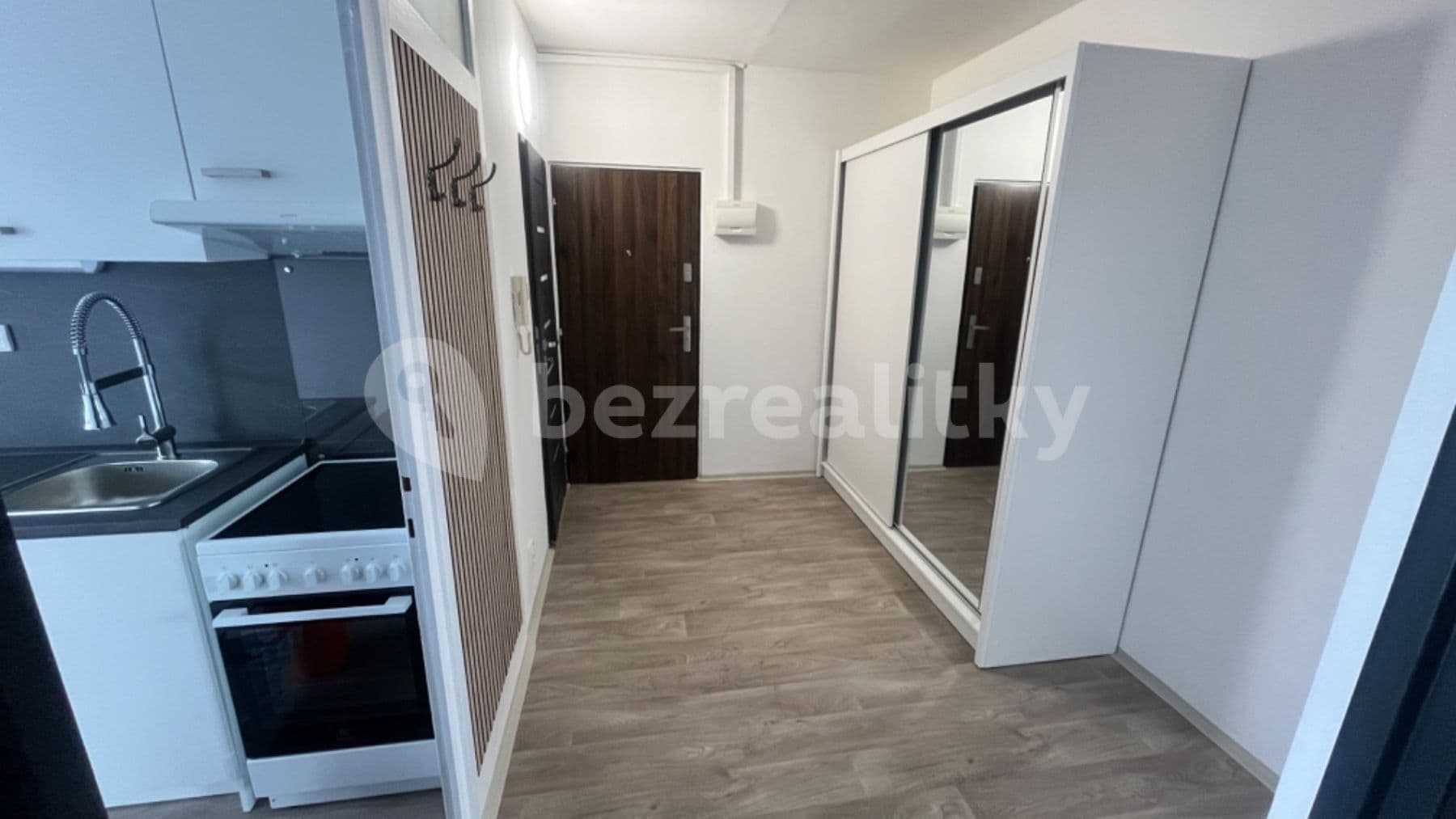 2 bedroom flat to rent, 65 m², Jahodová, Karlovy Vary, Karlovarský Region