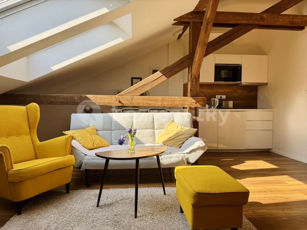 flat to rent, 34 m², Bulharská, Prague, Prague