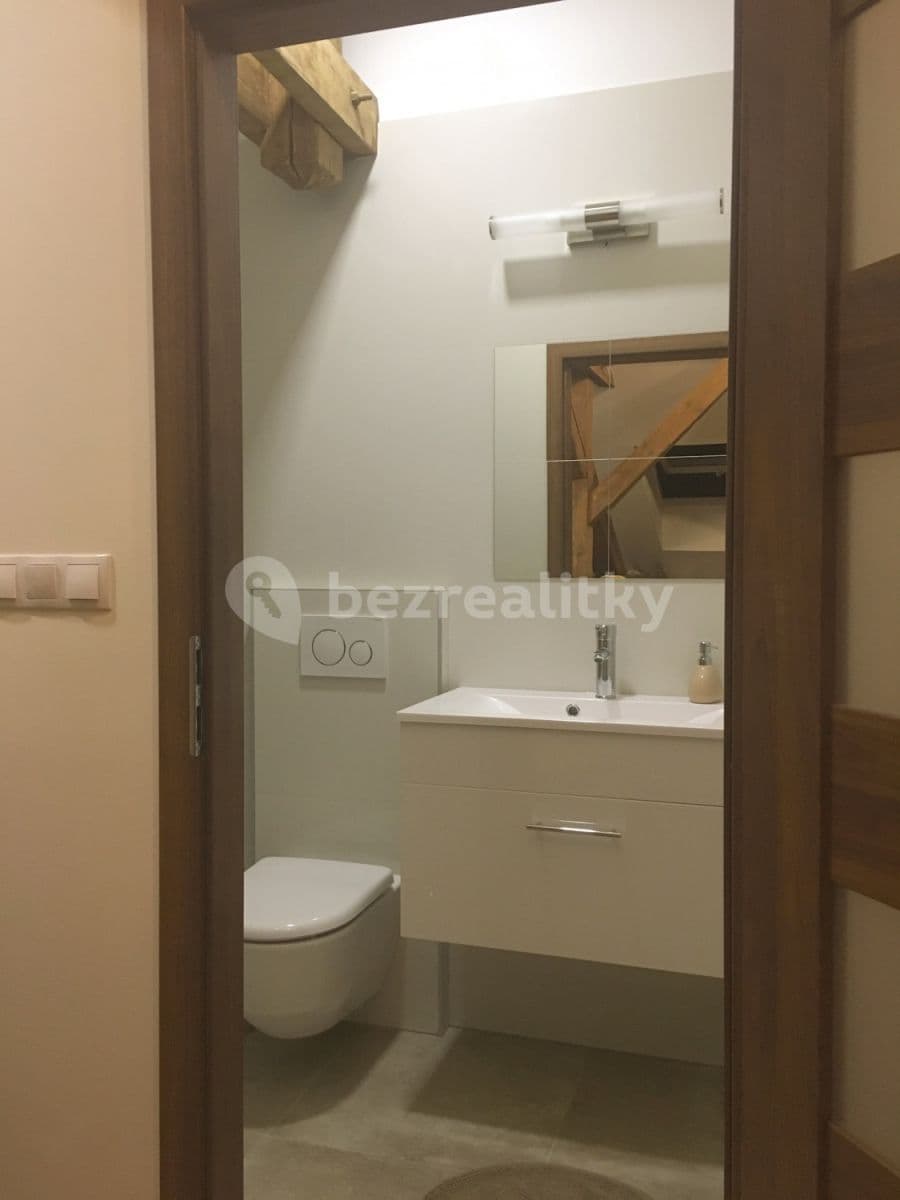 flat to rent, 34 m², Bulharská, Prague, Prague