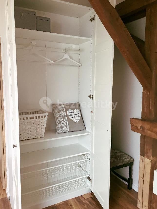 flat to rent, 34 m², Bulharská, Prague, Prague