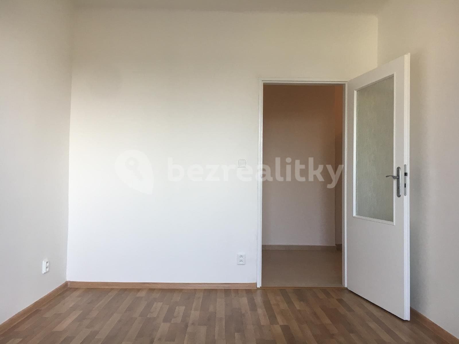 1 bedroom with open-plan kitchen flat to rent, 53 m², Hlavní třída, Havířov, Moravskoslezský Region