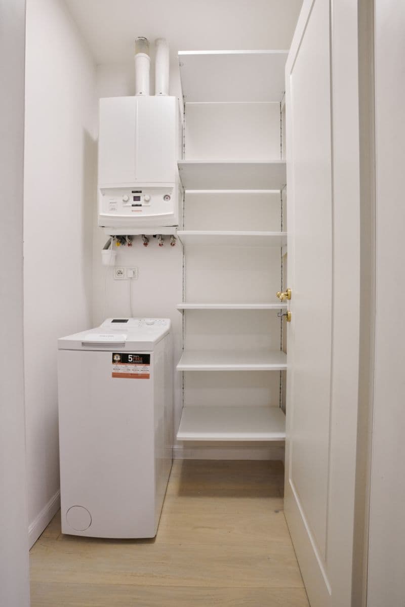 flat to rent, 33 m², V Lesíčku, Prague, Prague