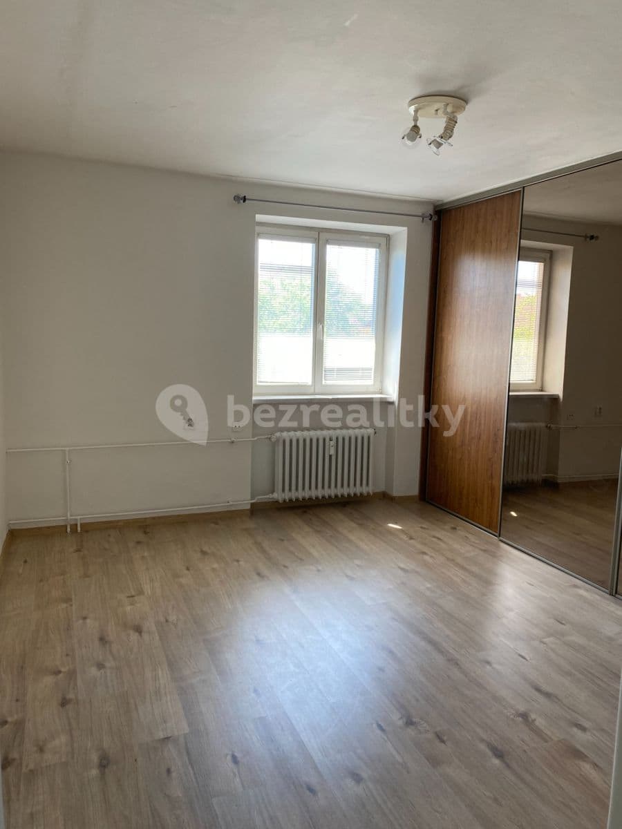 2 bedroom flat to rent, 54 m², Hlavní třída, Ostrava, Moravskoslezský Region