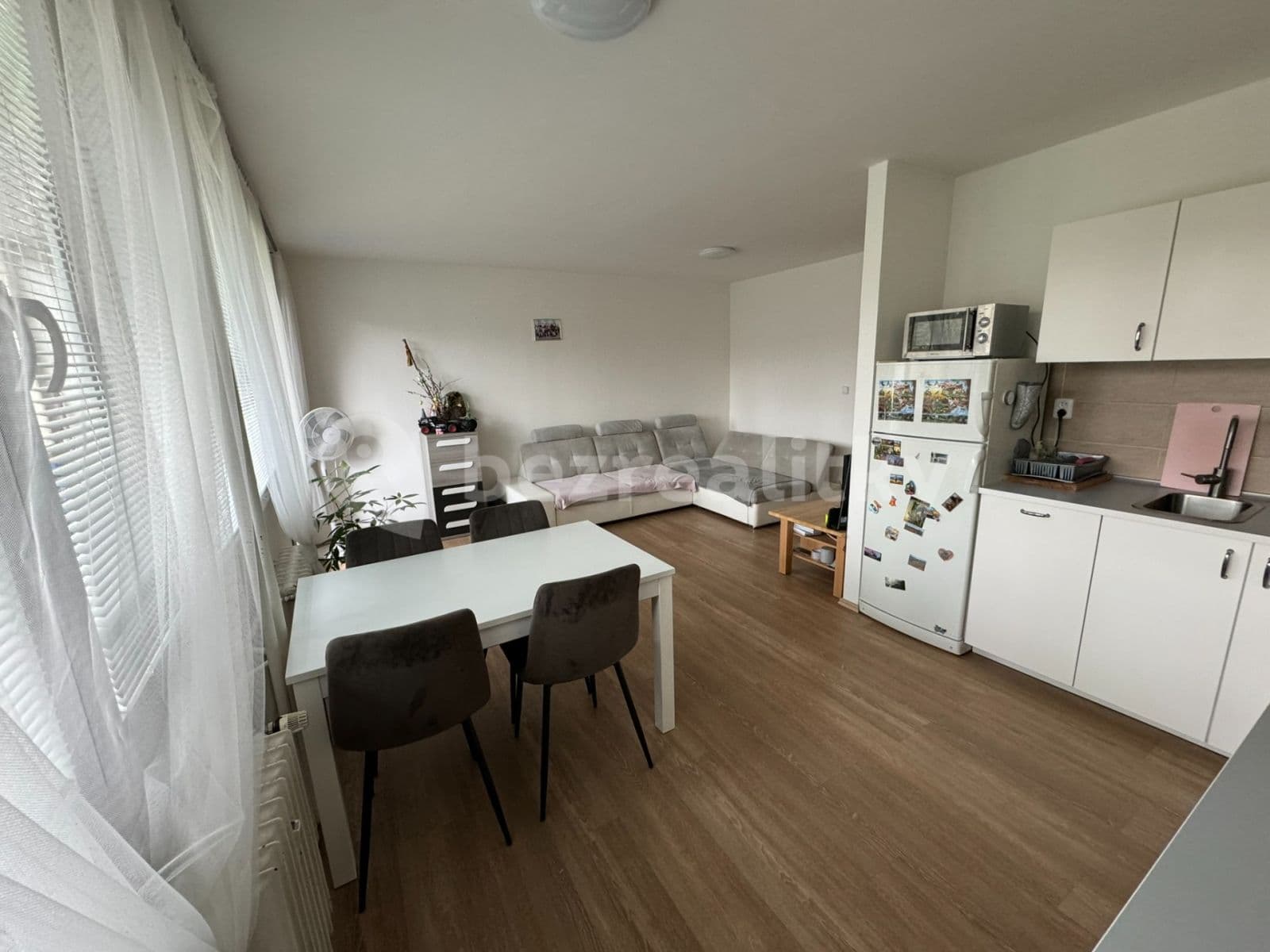 2 bedroom with open-plan kitchen flat for sale, 54 m², Bílinská, Prague, Prague