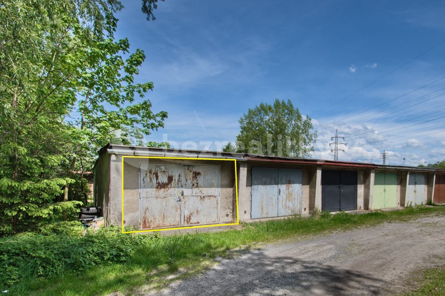 garage for sale, 22 m², Valašské Meziříčí, Zlínský Region