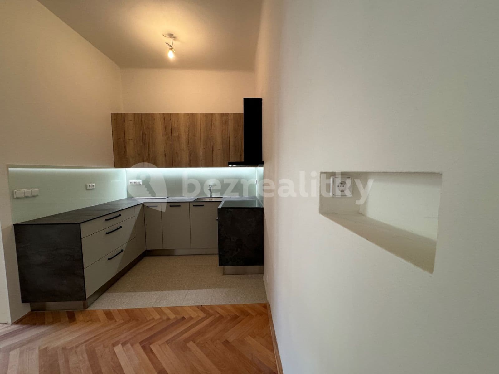 1 bedroom with open-plan kitchen flat for sale, 47 m², Oldřichova, Prague, Prague