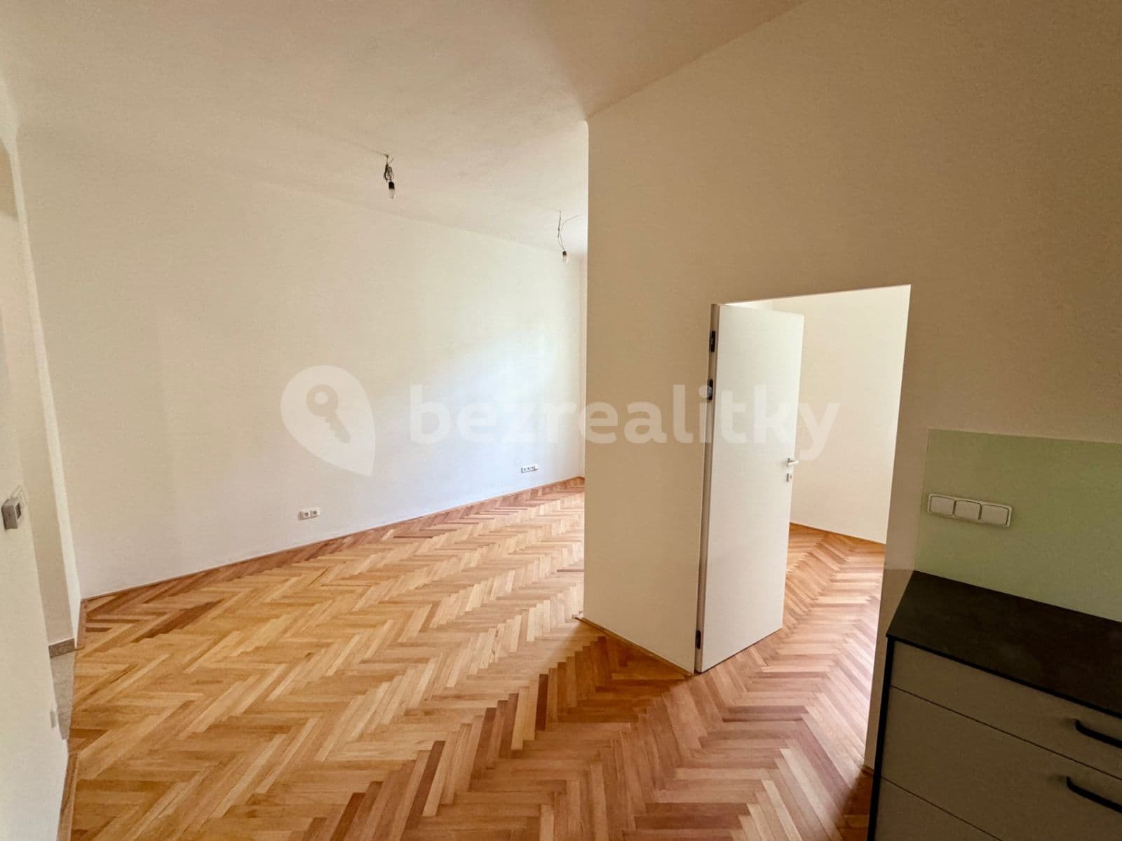1 bedroom with open-plan kitchen flat for sale, 47 m², Oldřichova, Prague, Prague