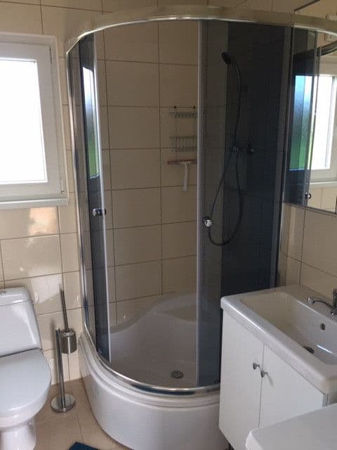 flat to rent, 48 m², V Cestách, Šestajovice, Středočeský Region