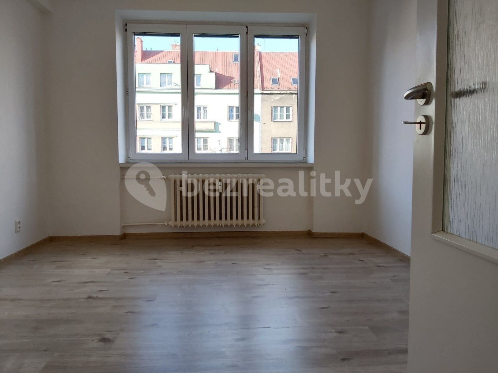 2 bedroom flat to rent, 62 m², Nálepkovo náměstí, Ostrava, Moravskoslezský Region