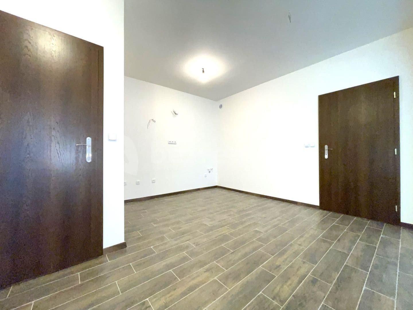 Studio flat for sale, 55 m², Spálený Mlýn, Líšnice, Středočeský Region