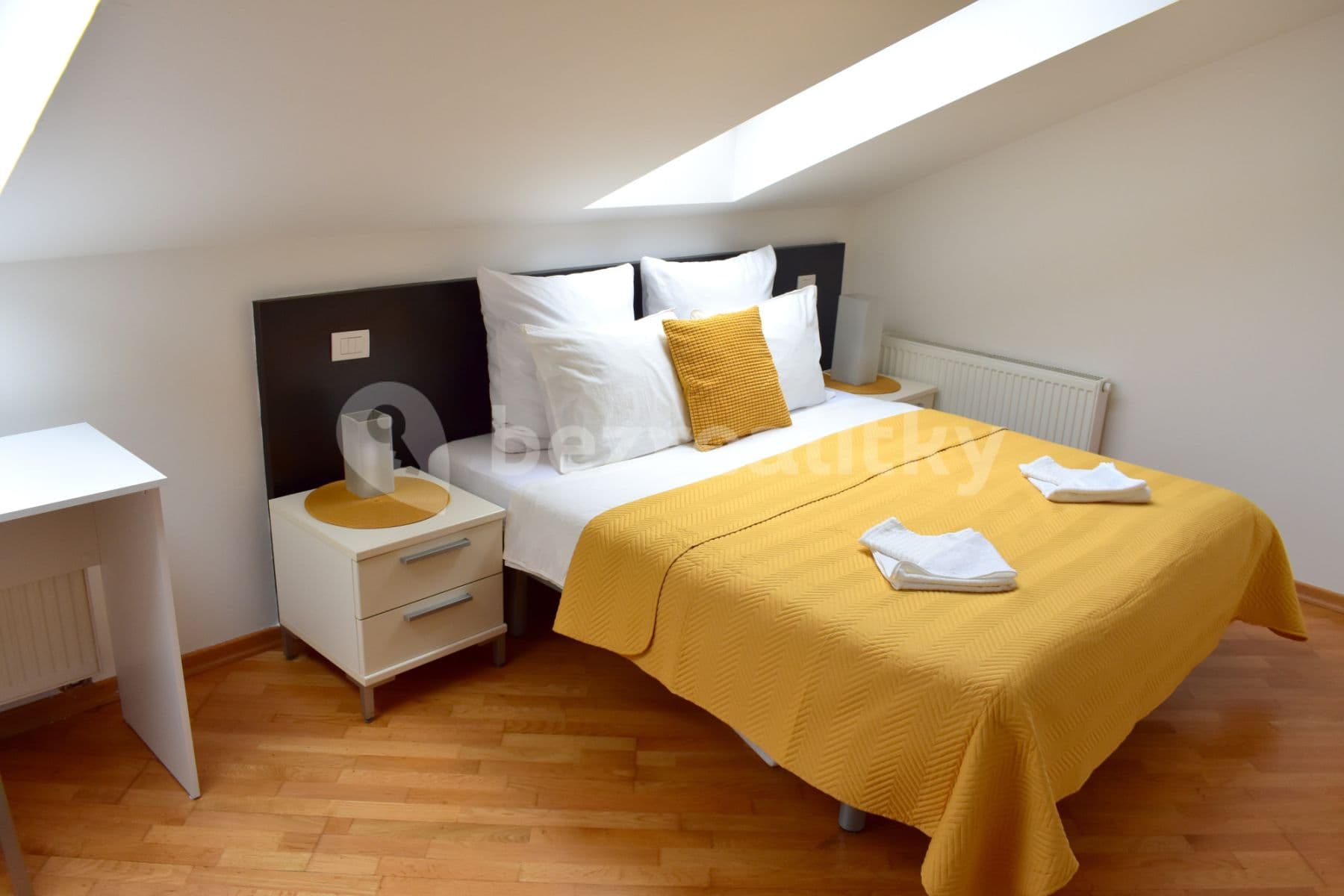 flat to rent, 60 m², Staropramenná, Prague, Prague