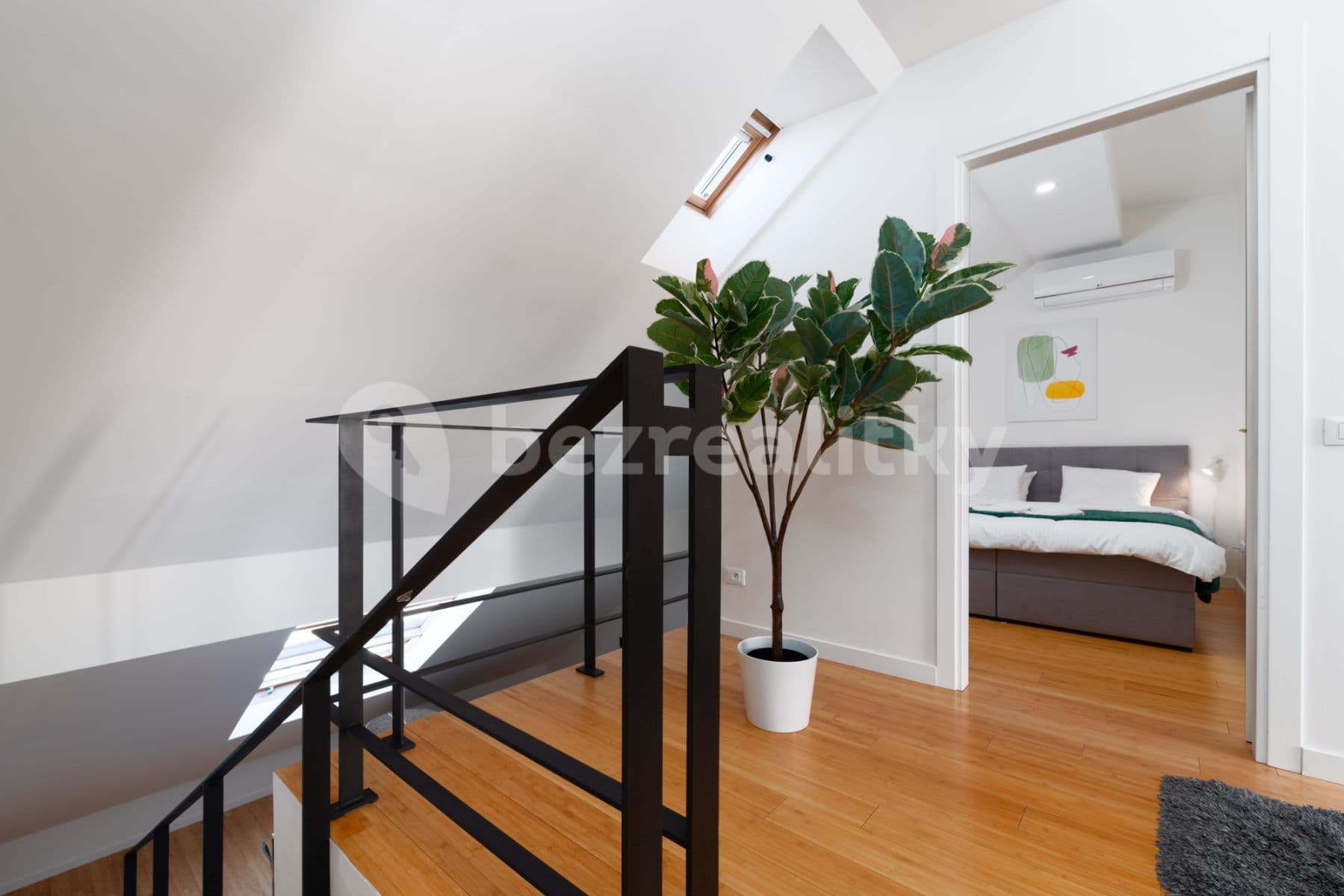 flat to rent, 110 m², Záhořanského, Prague, Prague