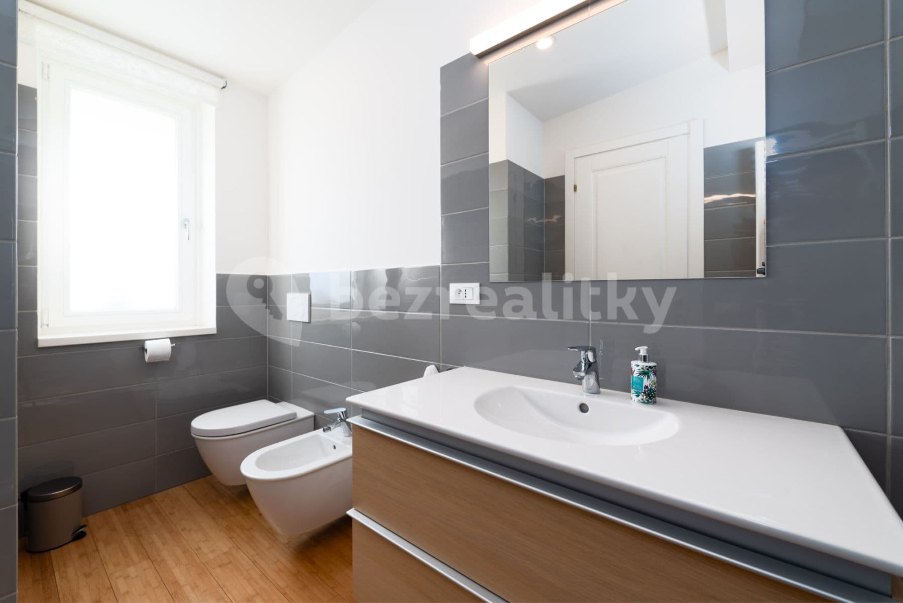 flat to rent, 110 m², Záhořanského, Prague, Prague