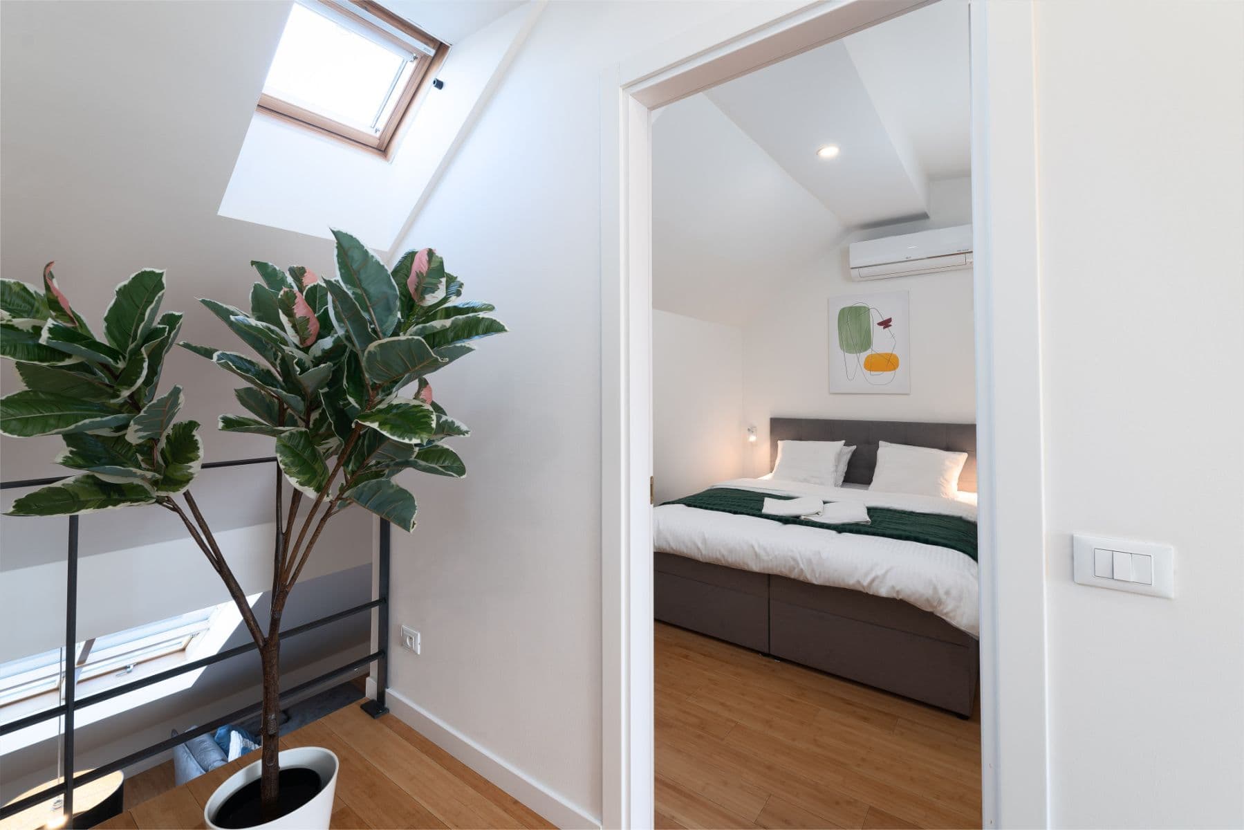 flat to rent, 110 m², Záhořanského, Prague, Prague