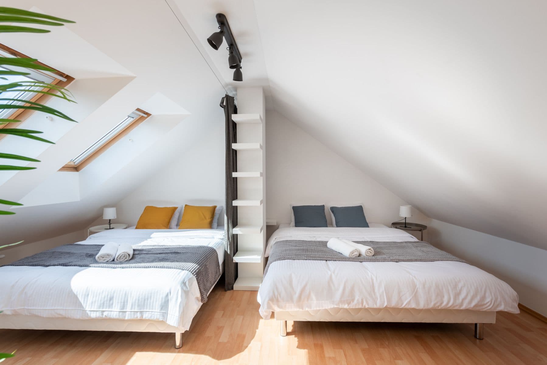 flat to rent, 90 m², Grafická, Prague, Prague