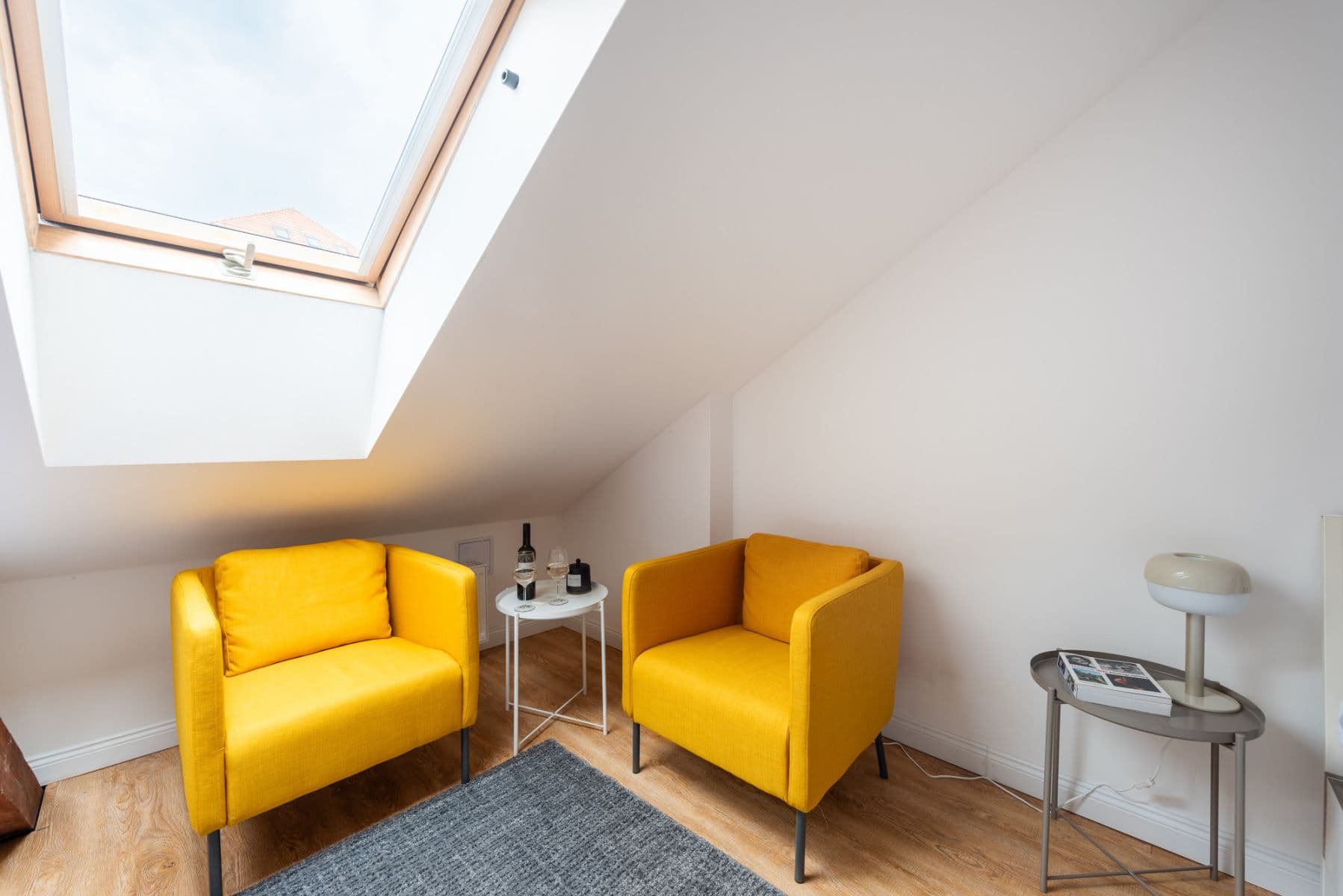 flat to rent, 75 m², Plzeňská, Prague, Prague