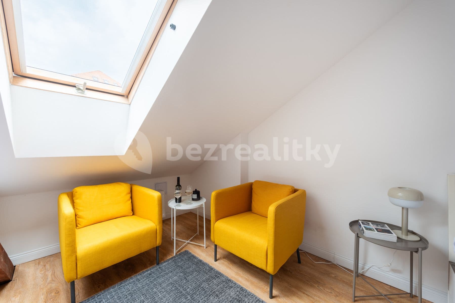 flat to rent, 75 m², Plzeňská, Prague, Prague
