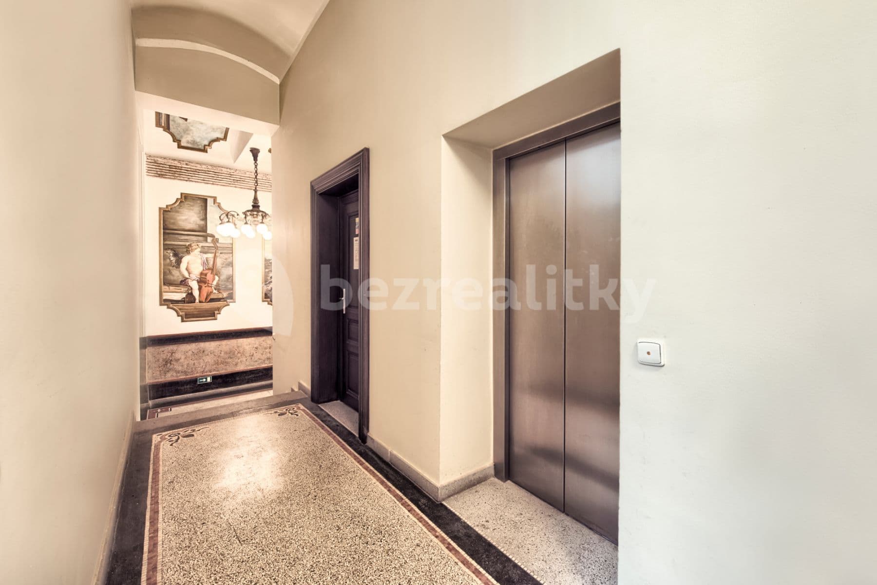flat to rent, 100 m², U Milosrdných, Prague, Prague
