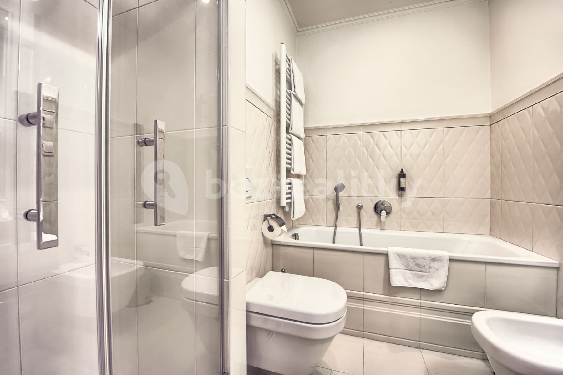 flat to rent, 100 m², U Milosrdných, Prague, Prague