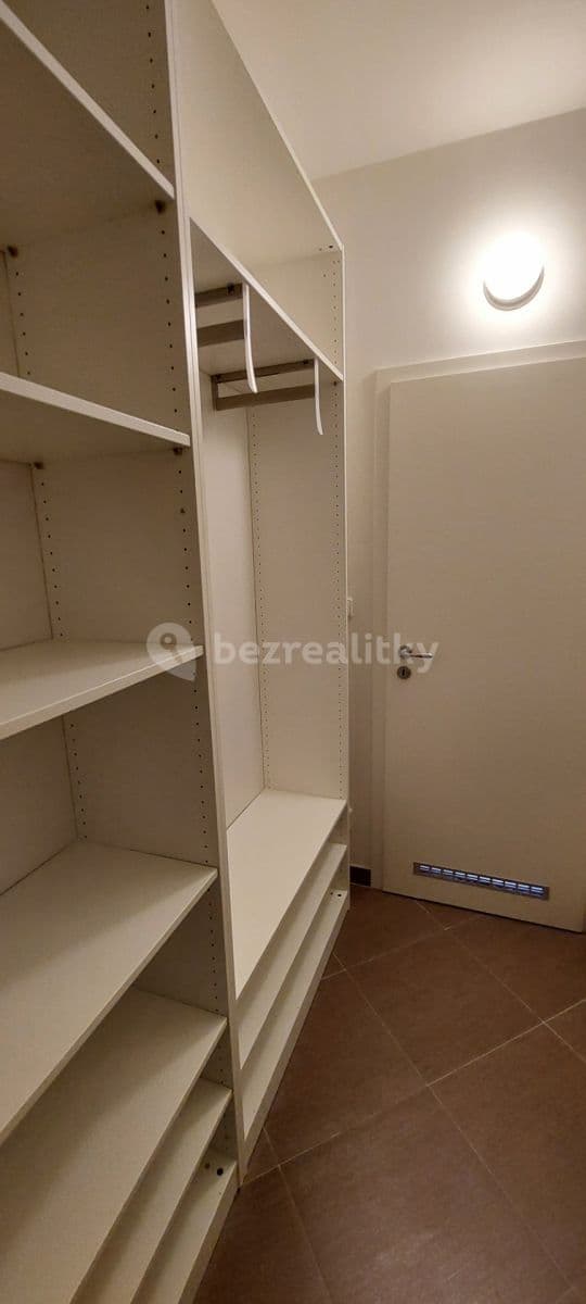 2 bedroom with open-plan kitchen flat for sale, 102 m², Geologická, Prague, Prague