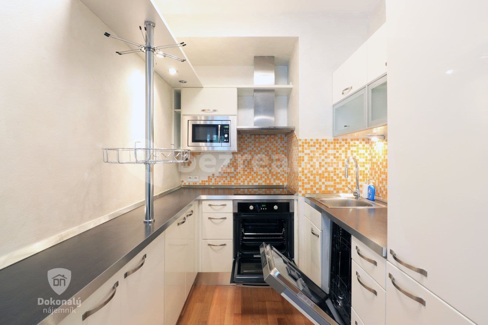 1 bedroom with open-plan kitchen flat to rent, 58 m², Mattioliho, Prague, Prague