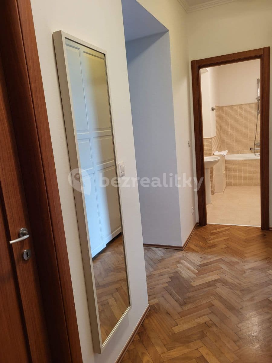 flat to rent, 45 m², Koubkova, Prague, Prague