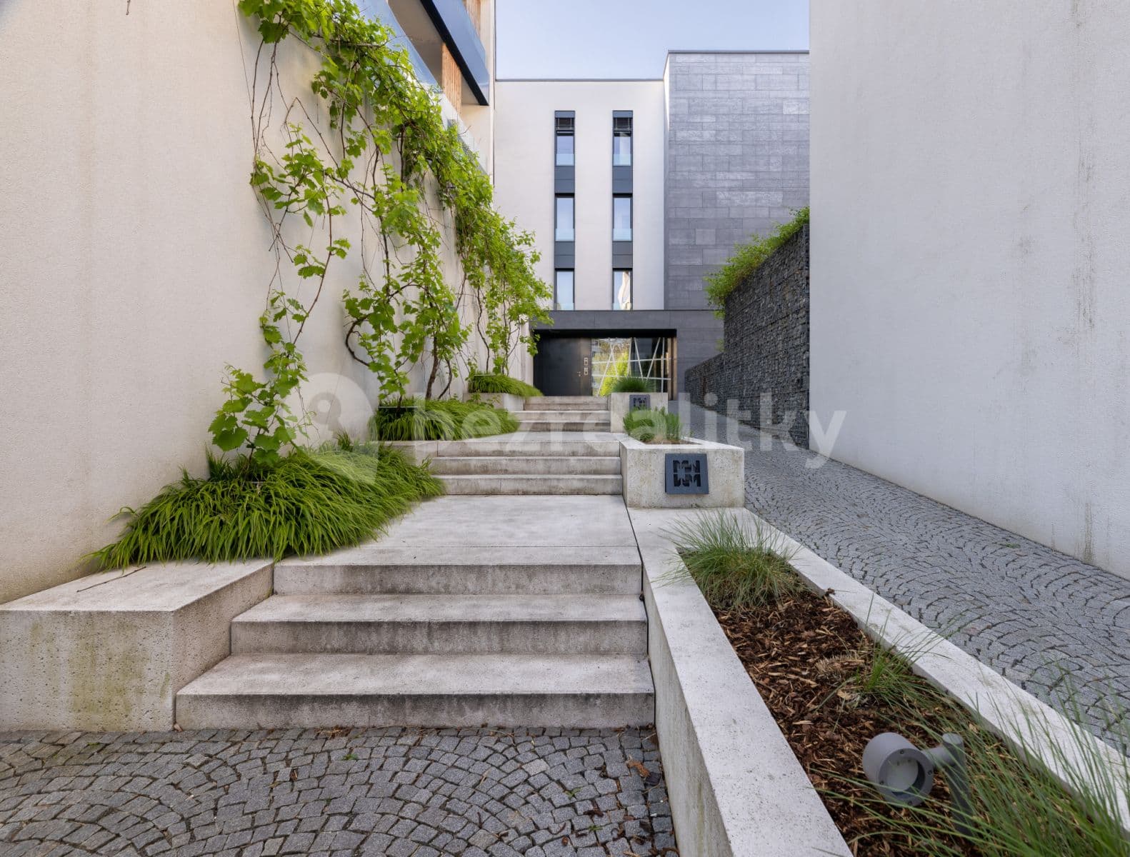 flat to rent, 40 m², U Michelského mlýna, Prague, Prague