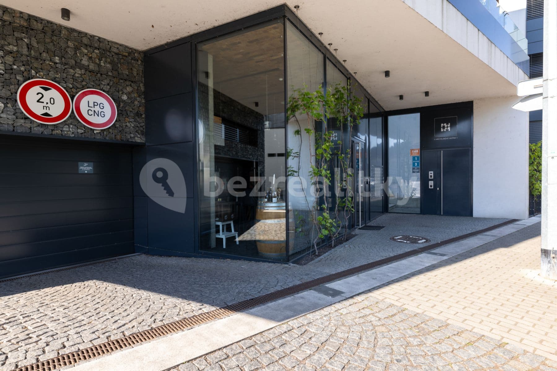 flat to rent, 40 m², U Michelského mlýna, Prague, Prague