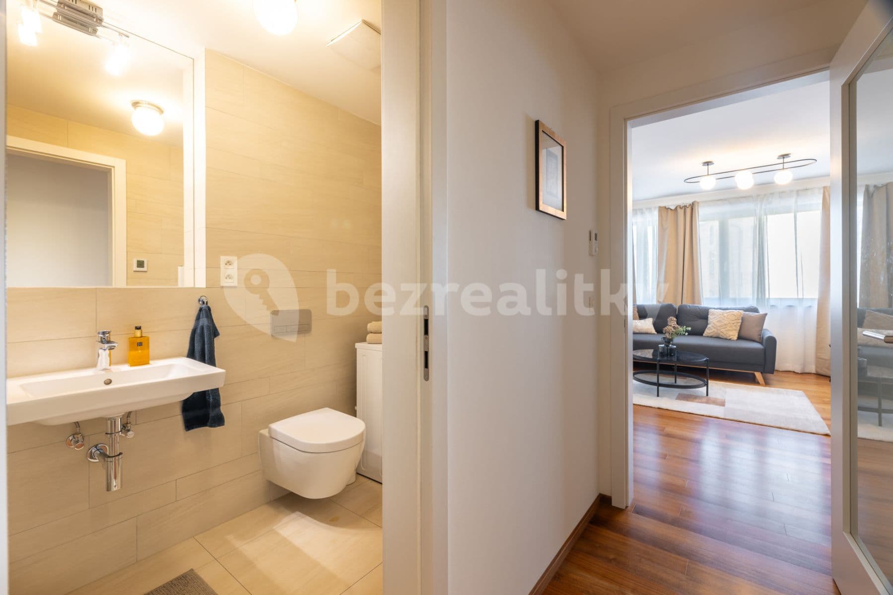 flat to rent, 40 m², U Michelského mlýna, Prague, Prague