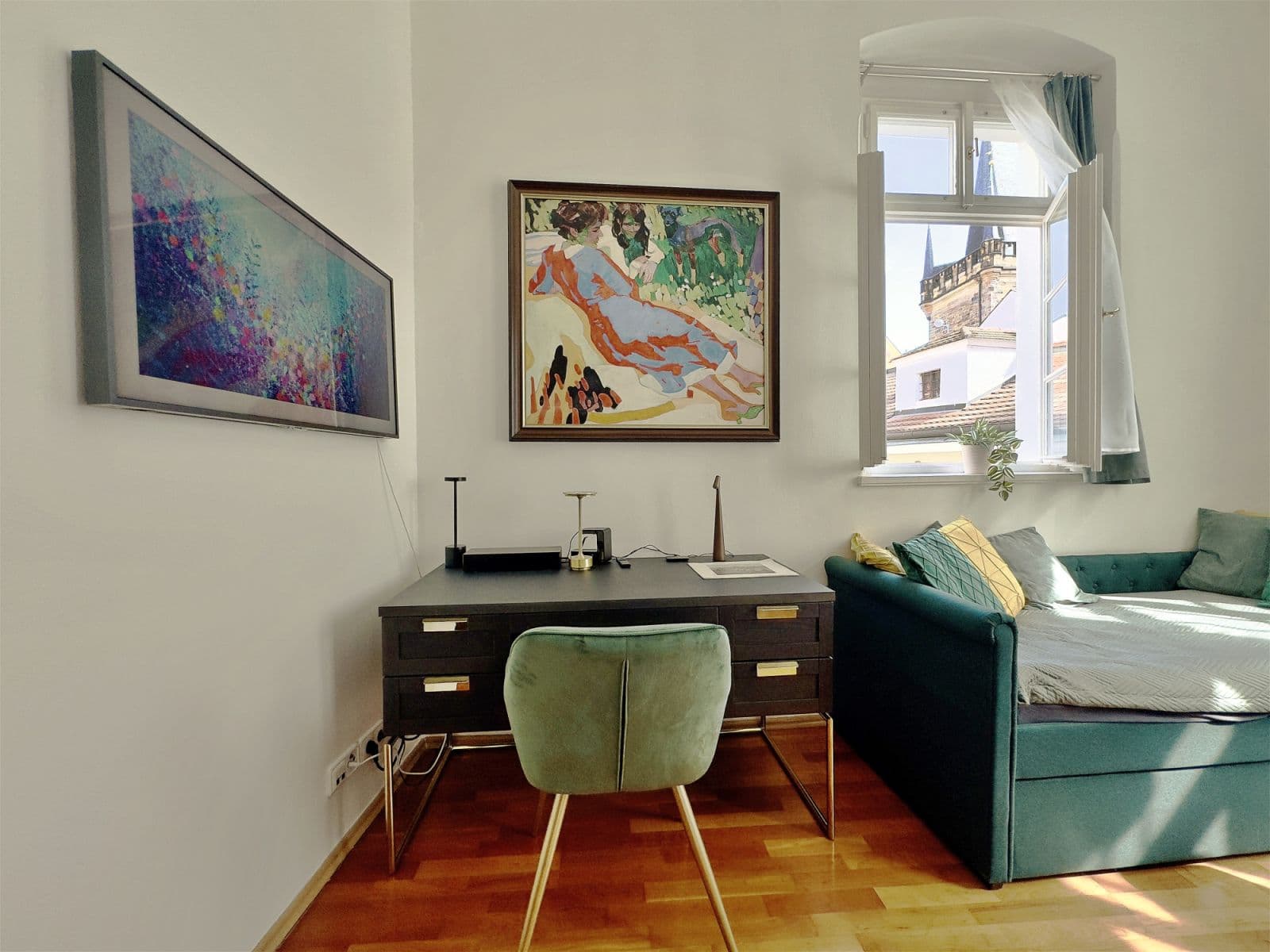 flat to rent, 40 m², Mostecká, Prague, Prague
