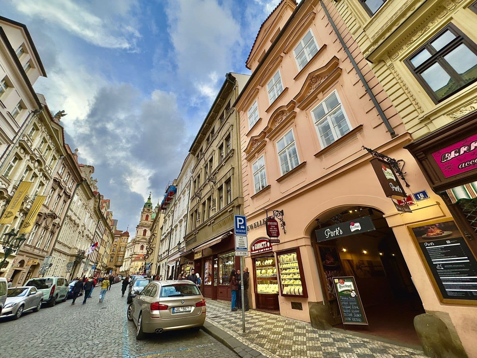 flat to rent, 40 m², Mostecká, Prague, Prague