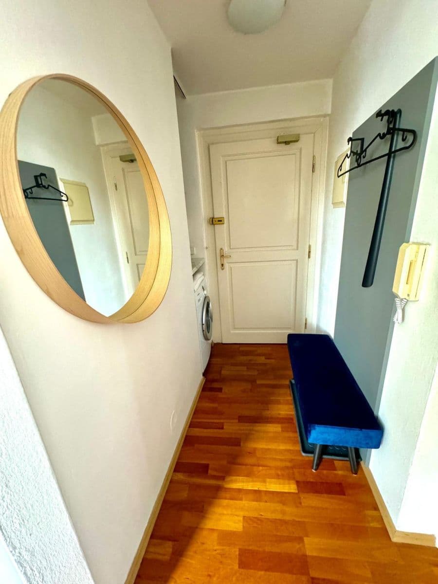 flat to rent, 40 m², Mostecká, Prague, Prague
