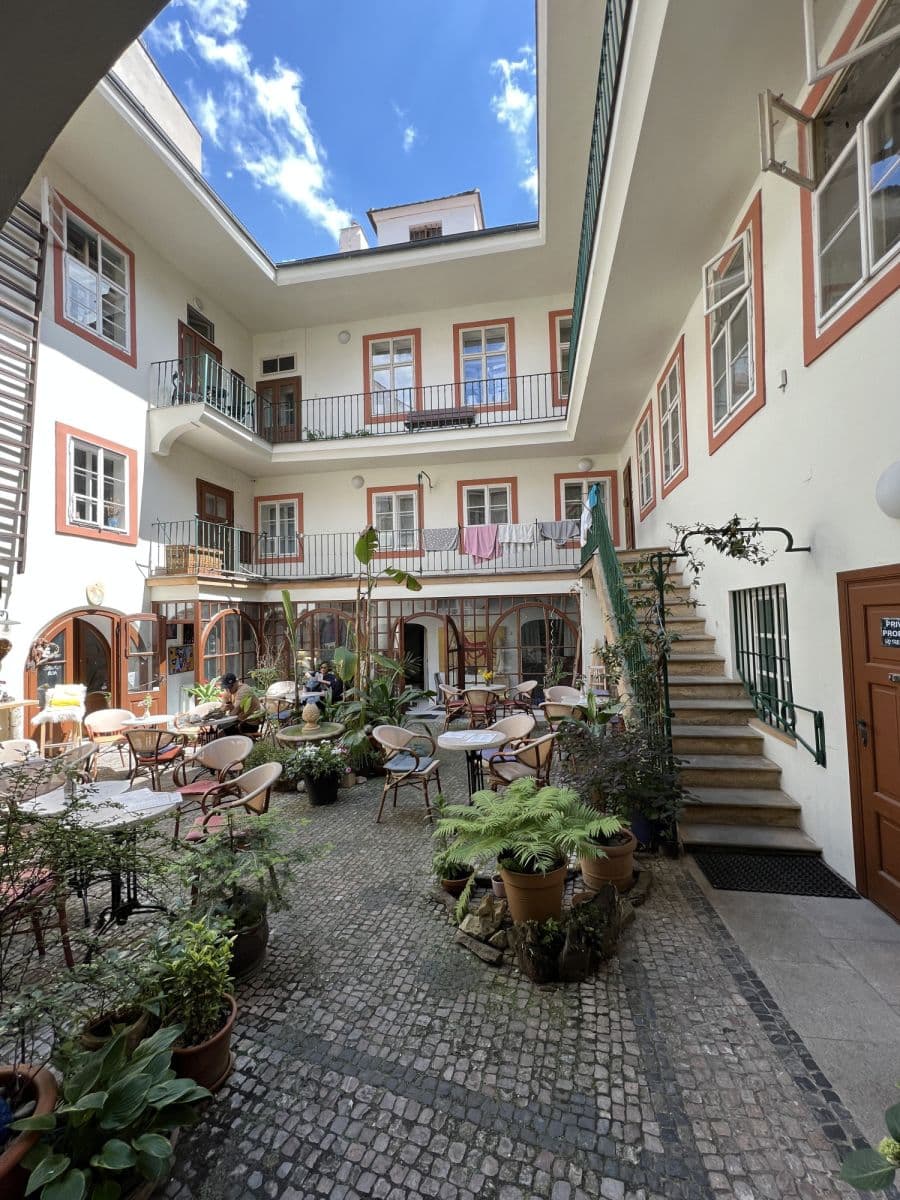 flat to rent, 40 m², Mostecká, Prague, Prague