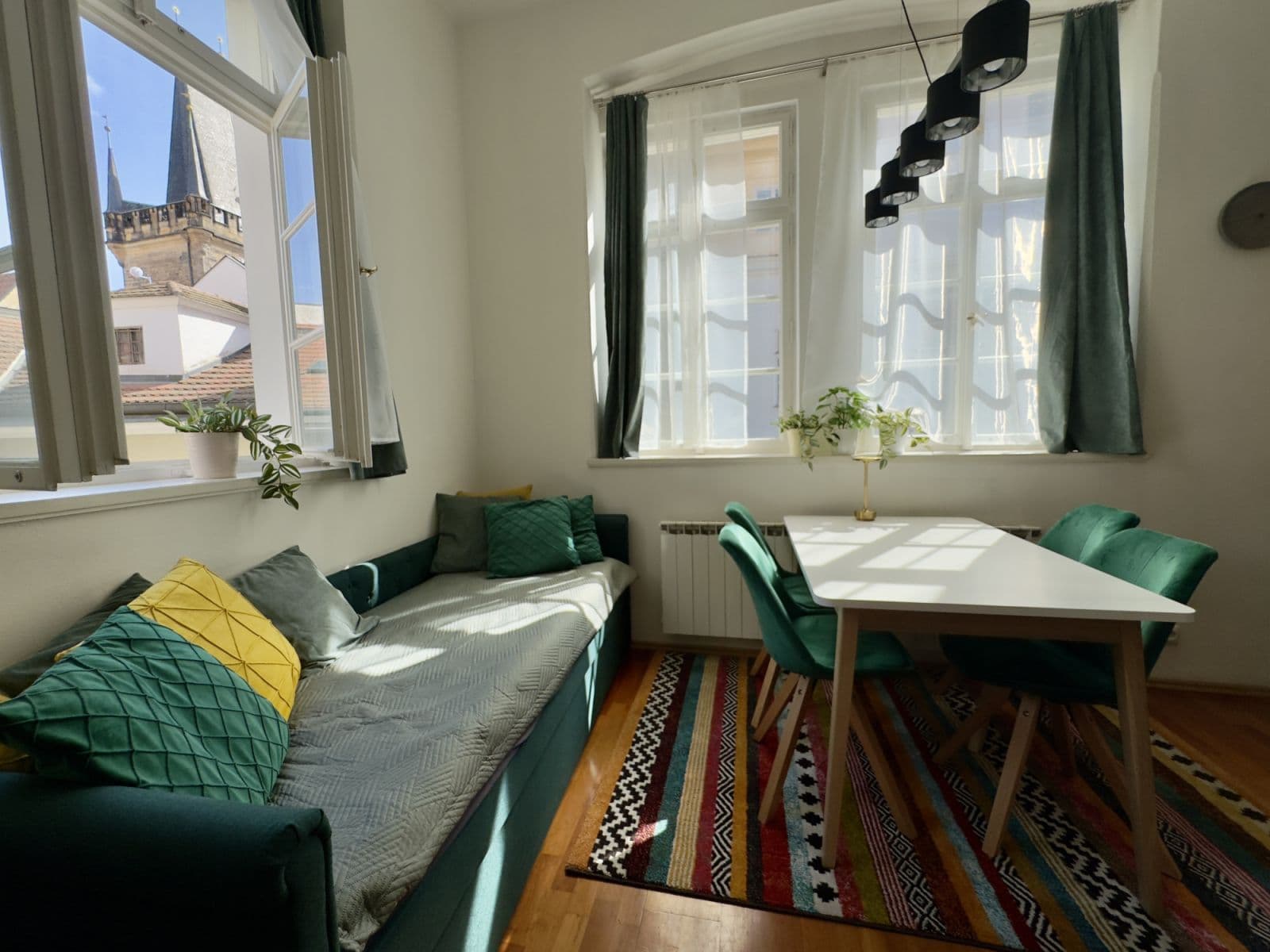flat to rent, 40 m², Mostecká, Prague, Prague