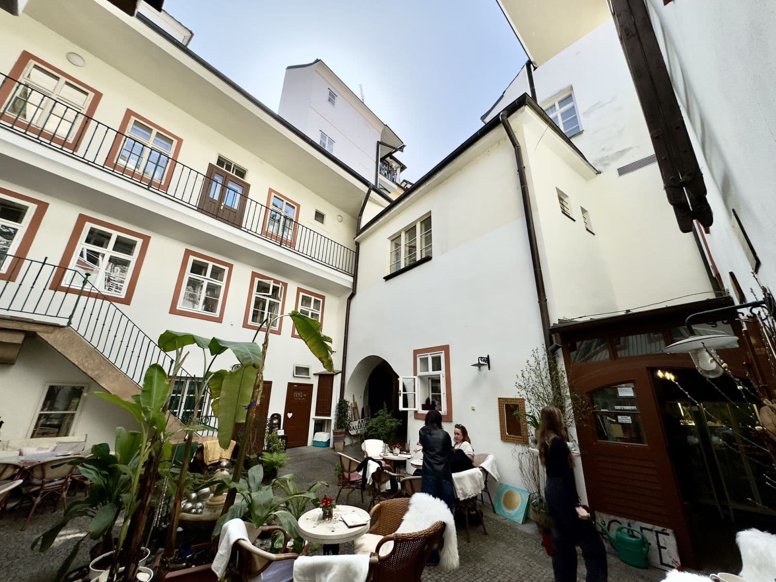 flat to rent, 40 m², Mostecká, Prague, Prague