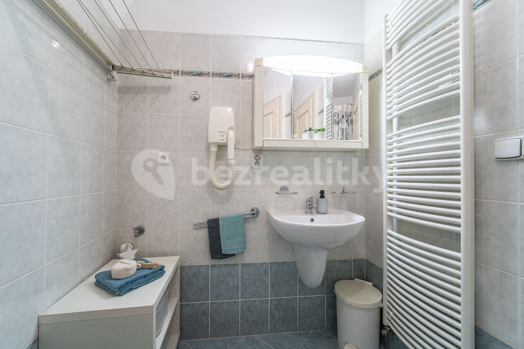 flat to rent, 35 m², Mostecká, Prague, Prague