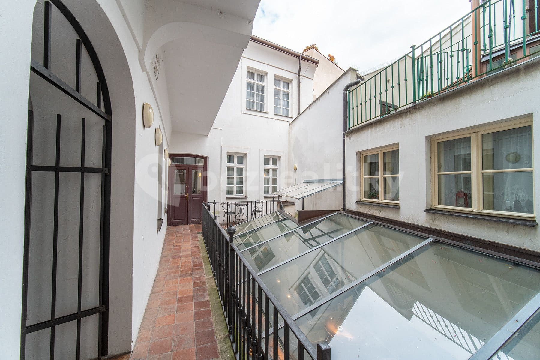 flat to rent, 35 m², Mostecká, Prague, Prague