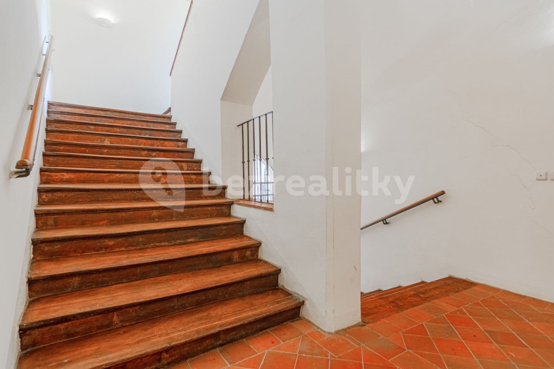 flat to rent, 35 m², Mostecká, Prague, Prague