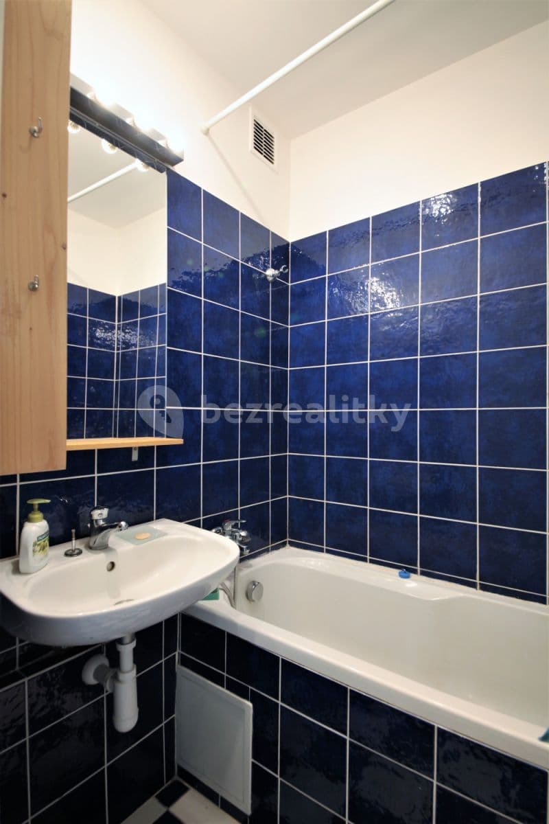 flat to rent, 53 m², Arabská, Prague, Prague