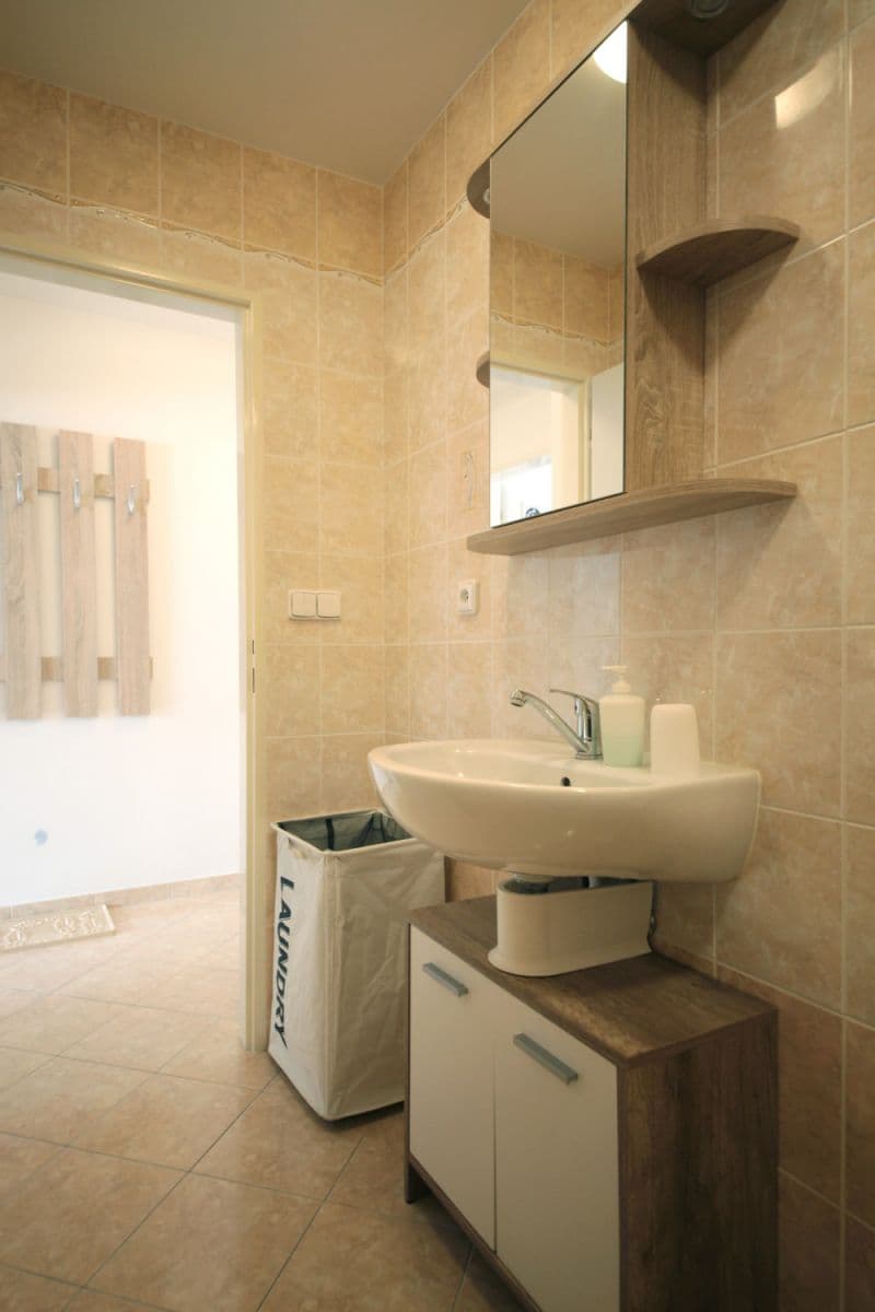 flat to rent, 40 m², Buchovcova, Prague, Prague