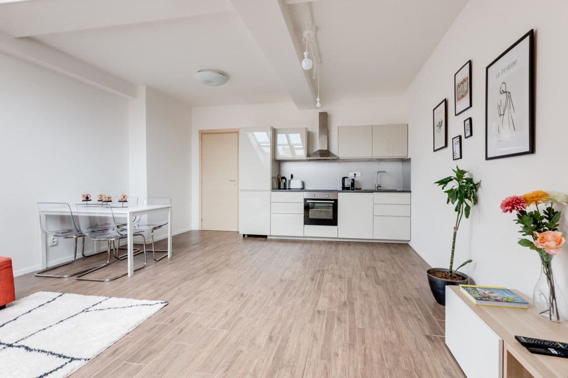 flat to rent, 55 m², Legerova, Prague, Prague