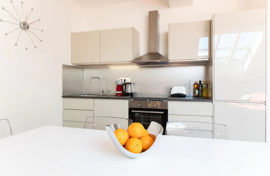 flat to rent, 85 m², Legerova, Prague, Prague