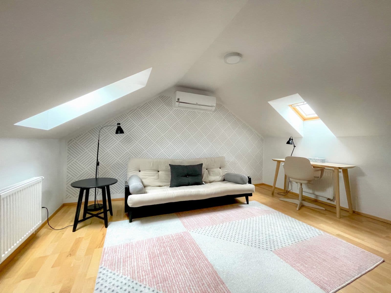 flat to rent, 93 m², Blanická, Prague, Prague