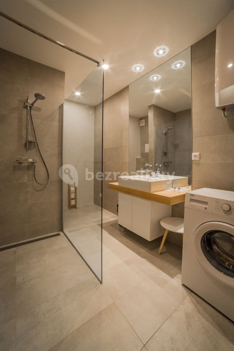 flat to rent, 55 m², Štefánikova, Senec, Bratislavský Region