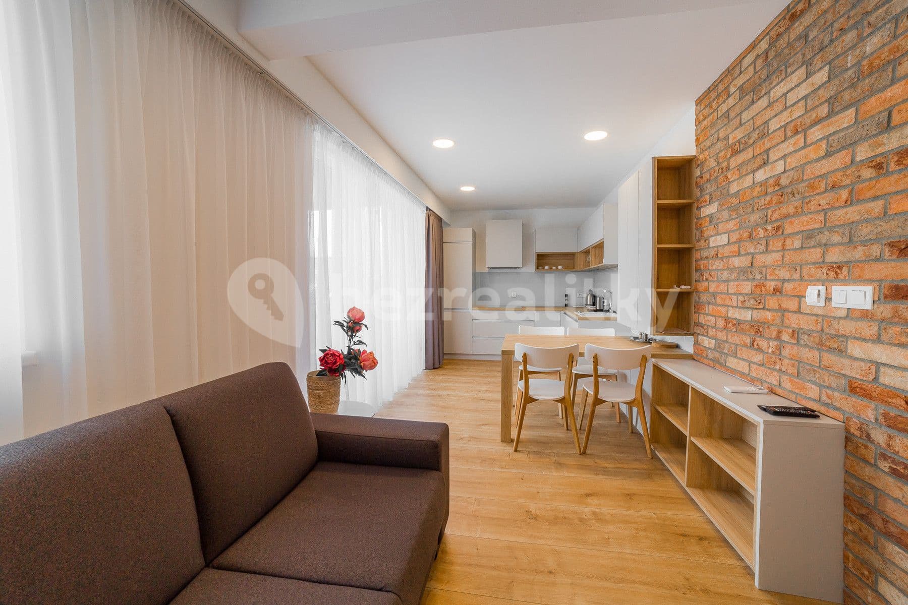 flat to rent, 55 m², Štefánikova, Senec, Bratislavský Region