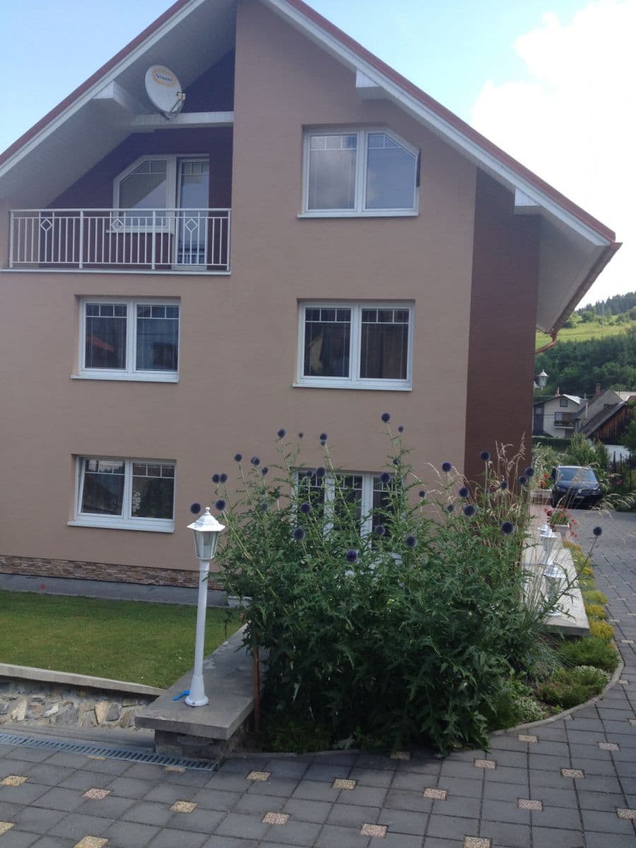 flat to rent, 800 m², Komjatná, Komjatná, Žilinský Region