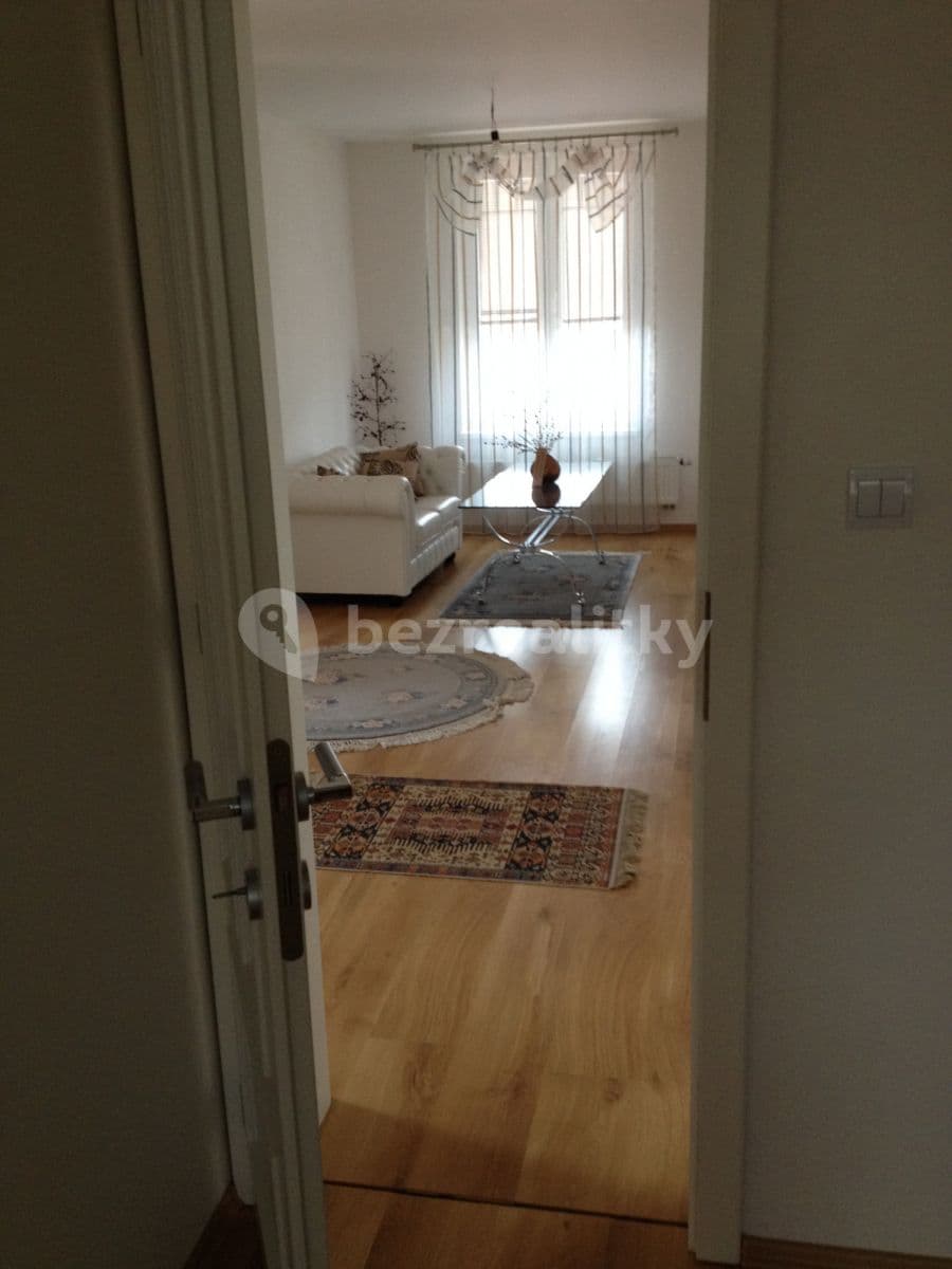 flat to rent, 150 m², Komjatná, Komjatná, Žilinský Region