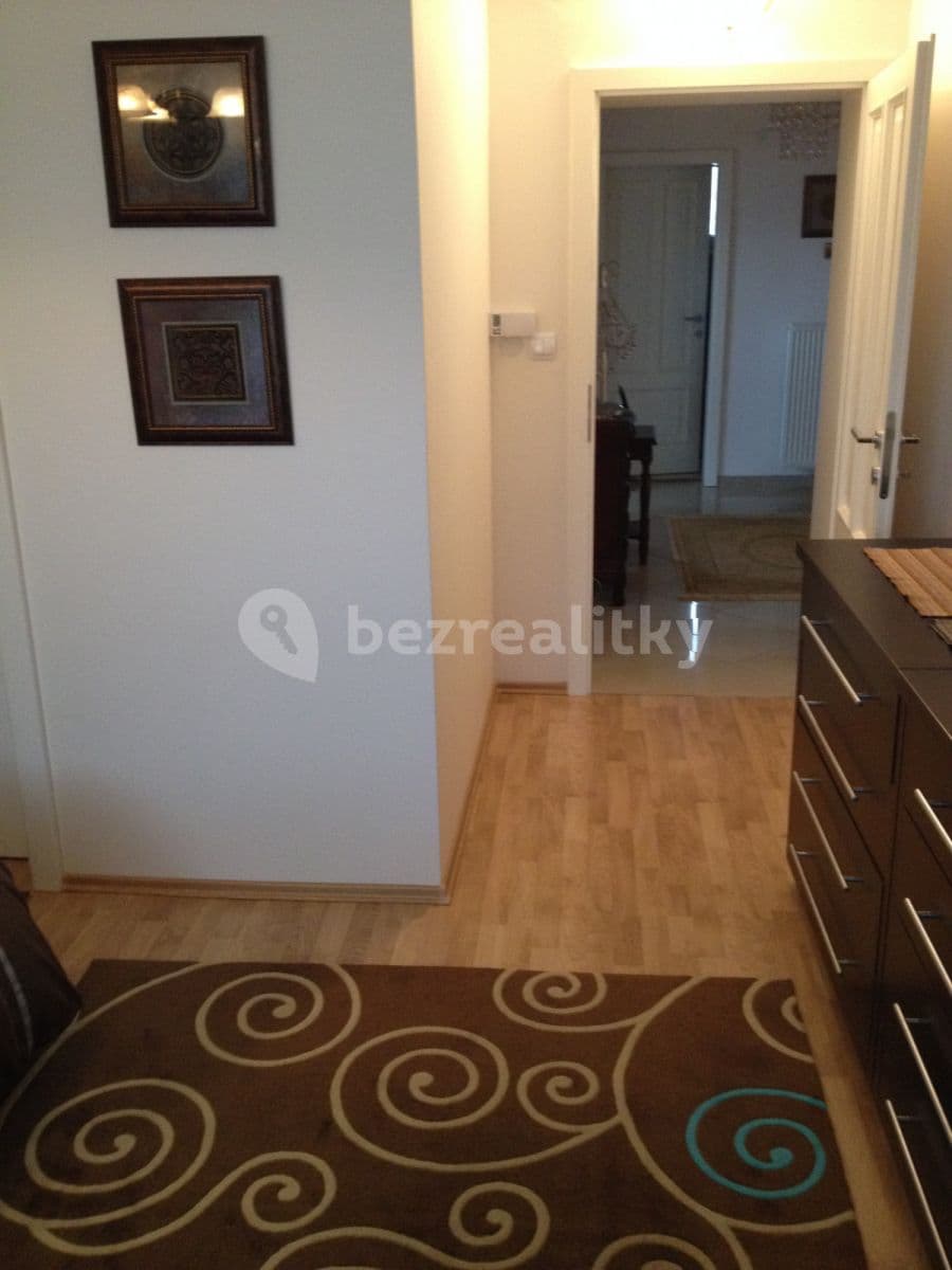 flat to rent, 150 m², Komjatná, Komjatná, Žilinský Region